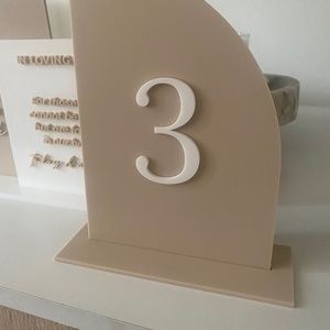 SOLD ‼️‼️‼️‼️Wedding & Events Acrylic Table Numbers & Stand 1-13 Beige and White
